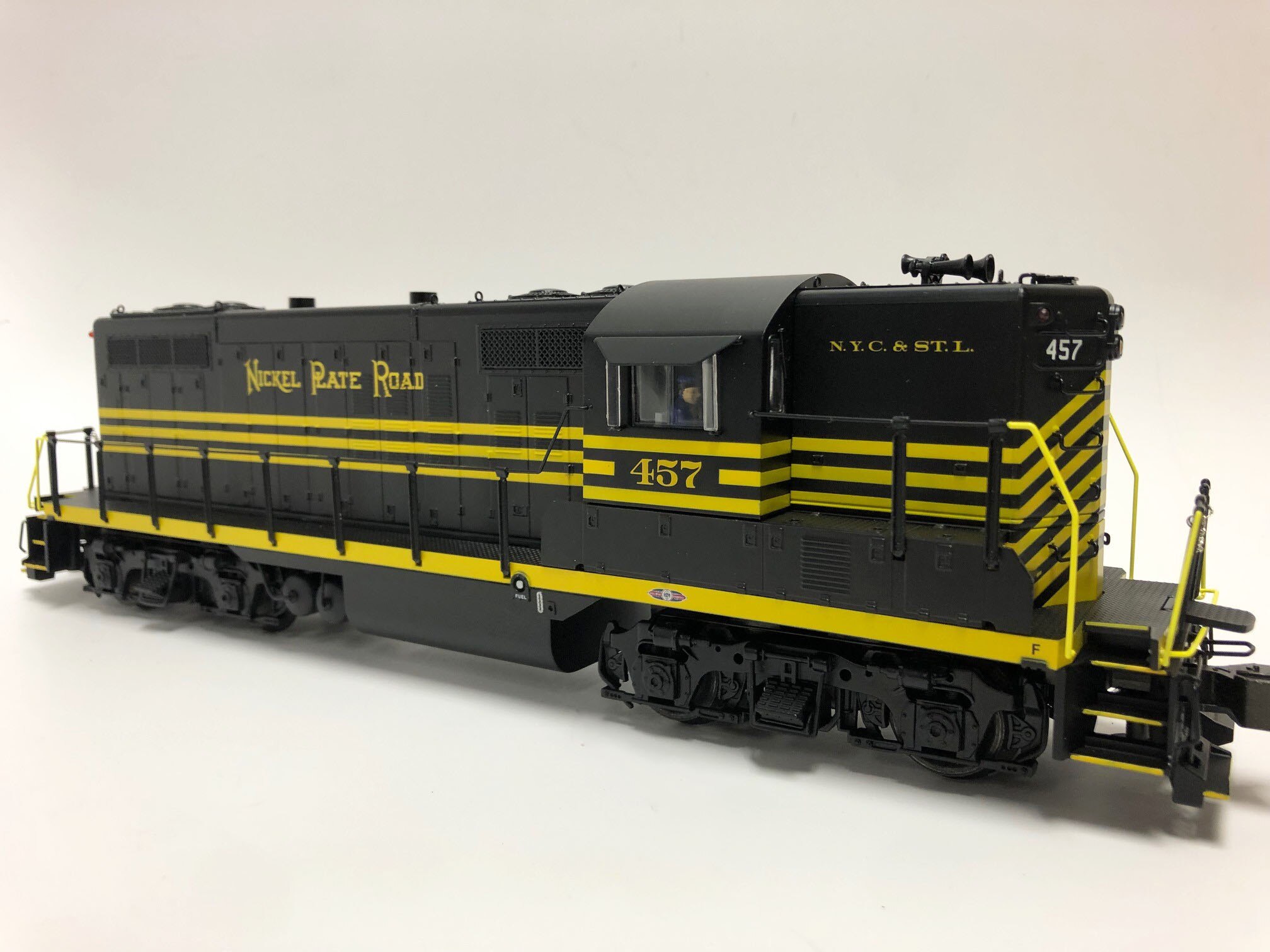 l gauge trains