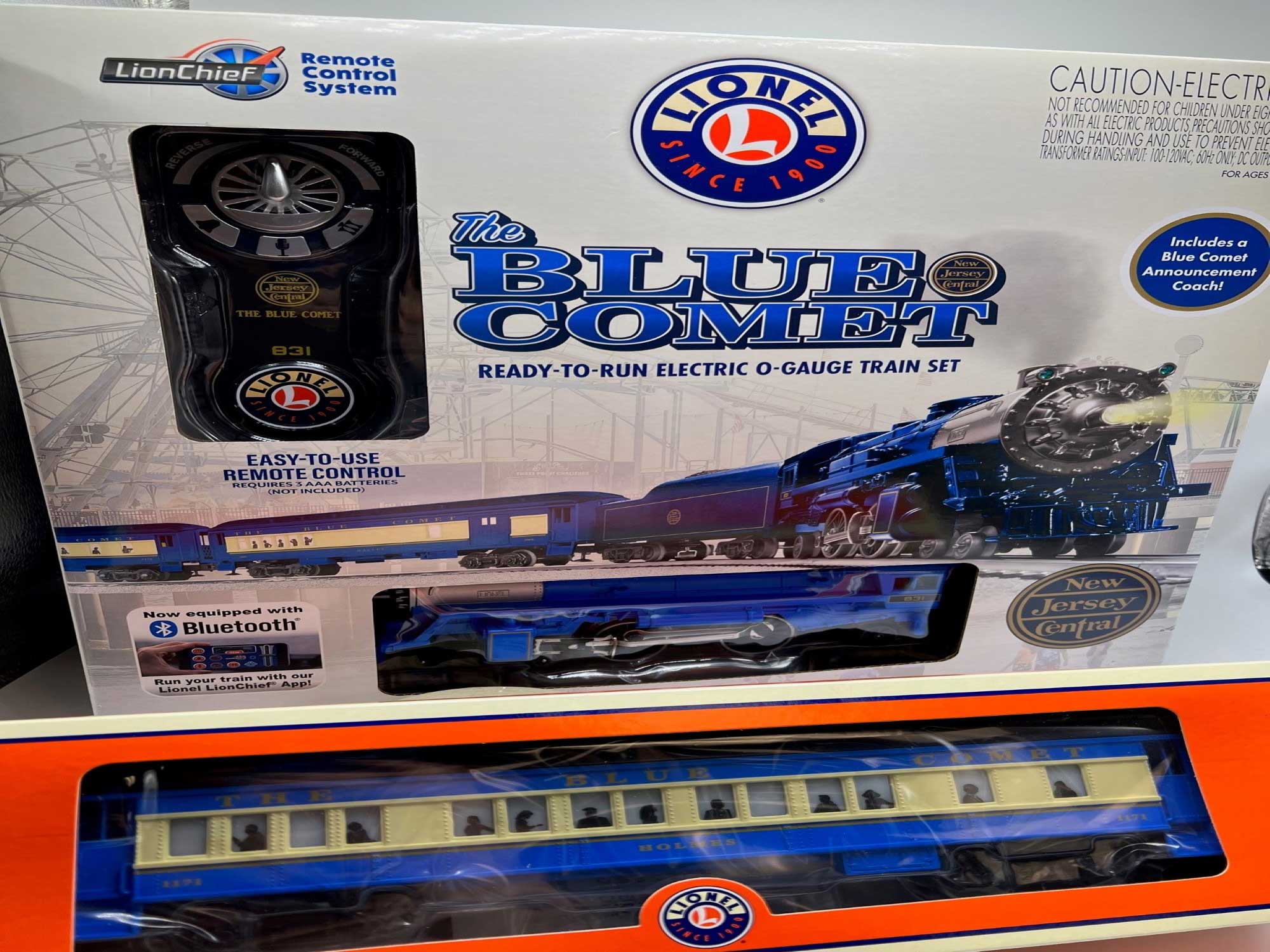 1996 LIONEL TRAINS ACCESSORY CATALOG USED 