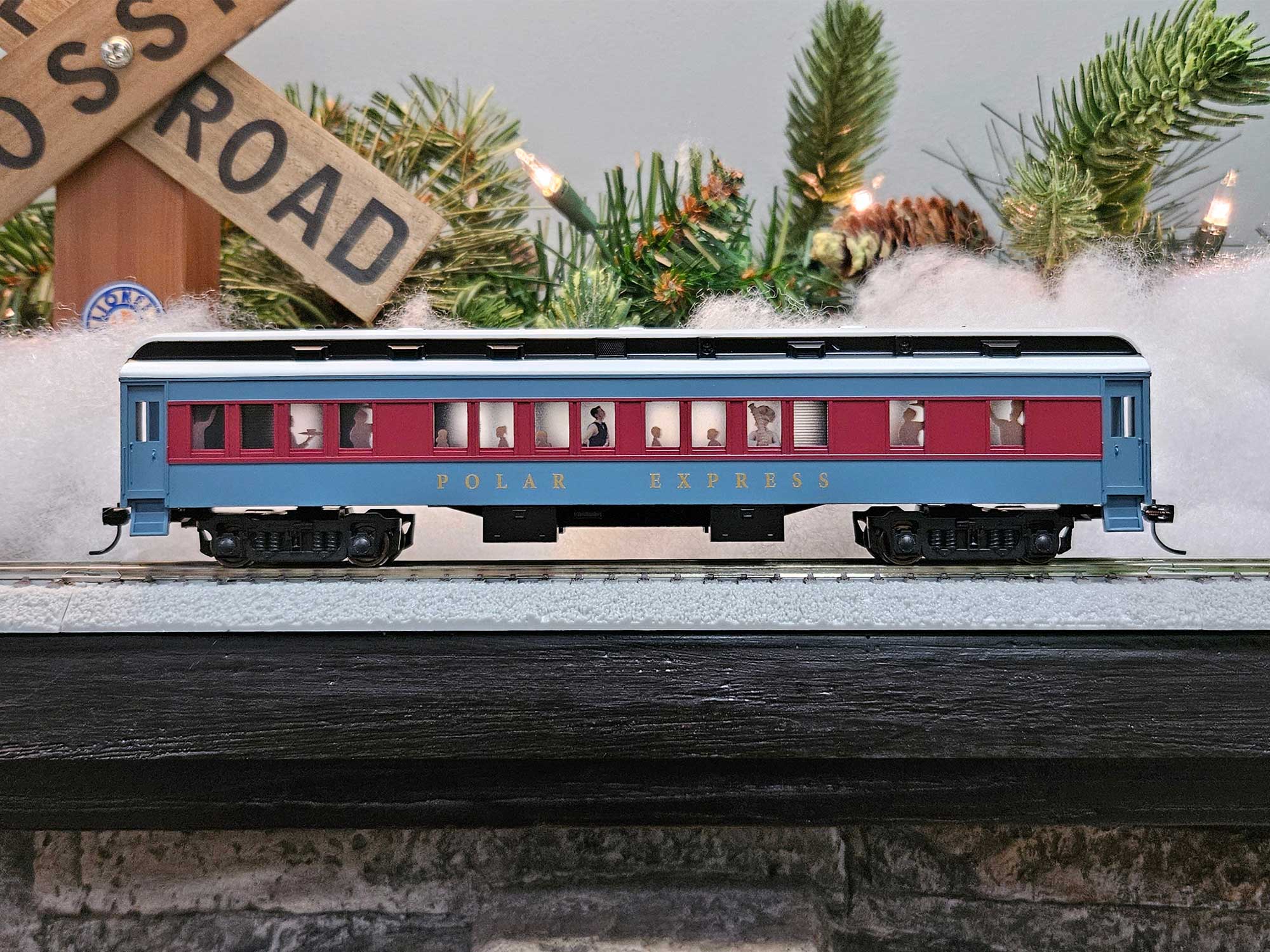 THE POLAR EXPRESS™ HO Hot Chocolate Car