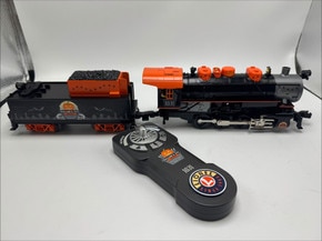 SAMPLE - Hallow's Eve Express LionChief Engine with Tender and Remote