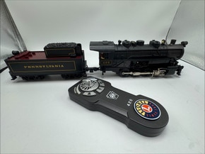 SAMPLE - Pennsylvania Keystone LionChief Locomotive / Tender / Remote