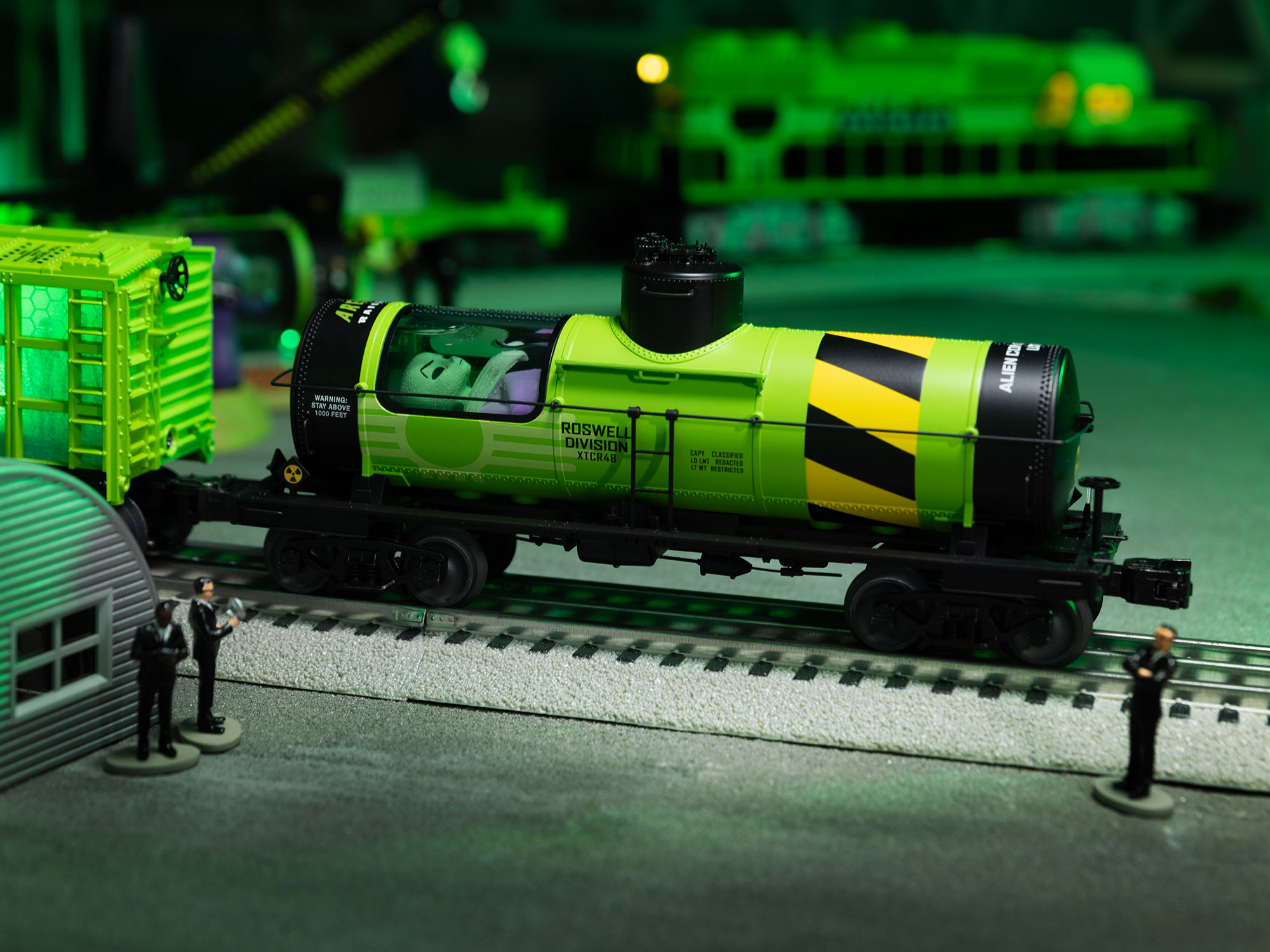 Area 51 8k gallon tank car #XTCR4B