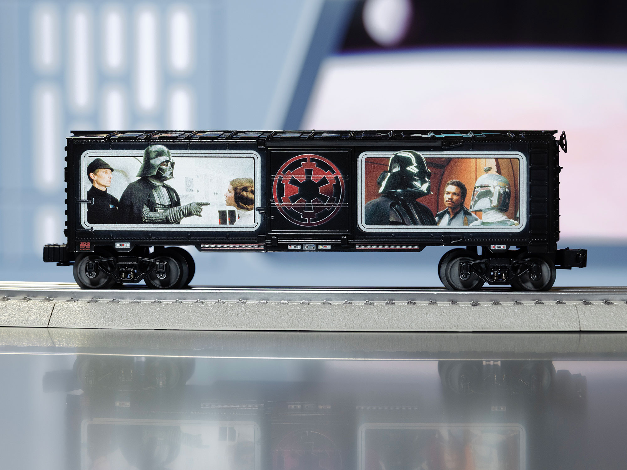 STAR WARS™ Character Boxcar - Darth Vader