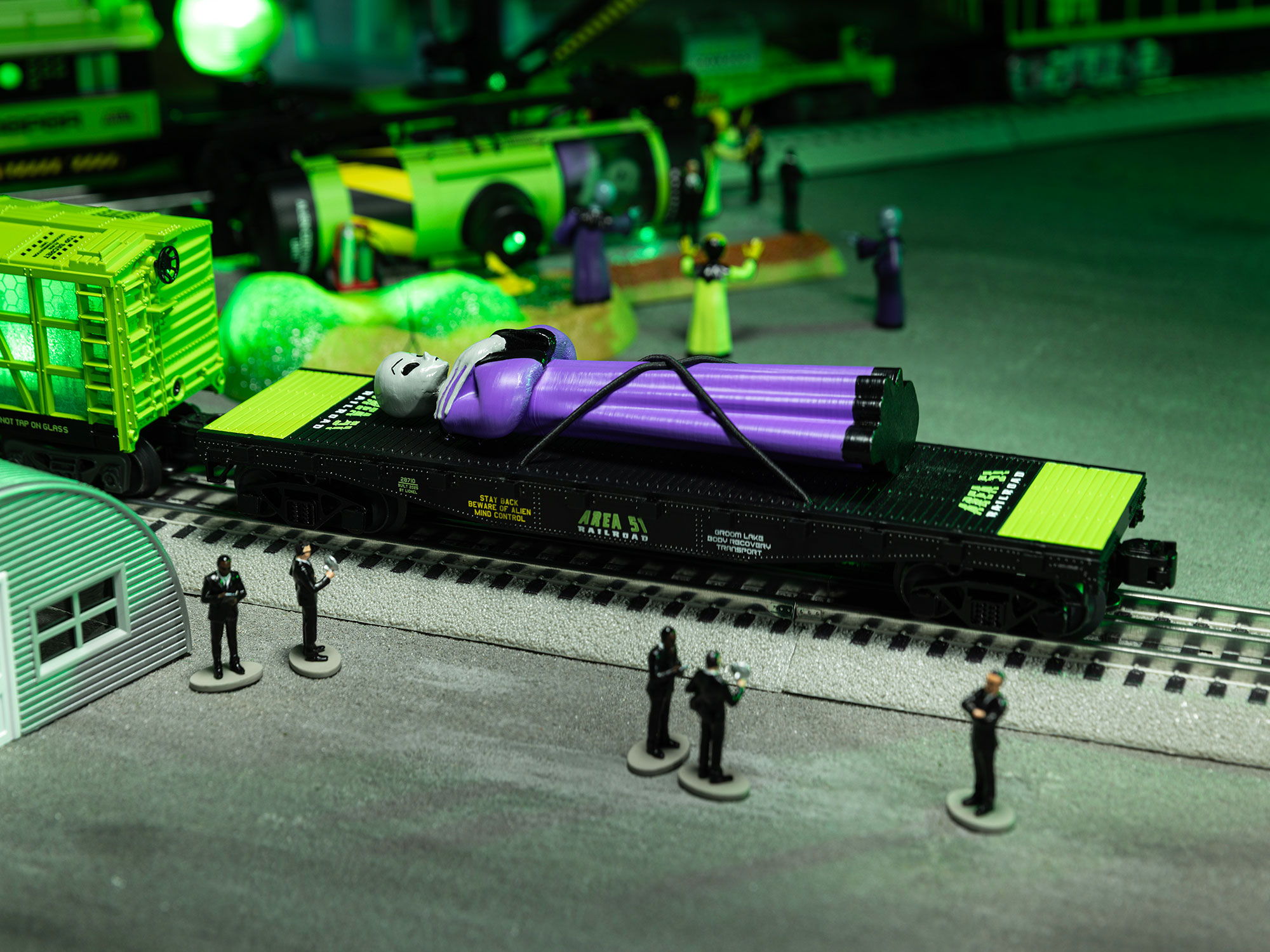 Take me to your Leader Alien FlatCar