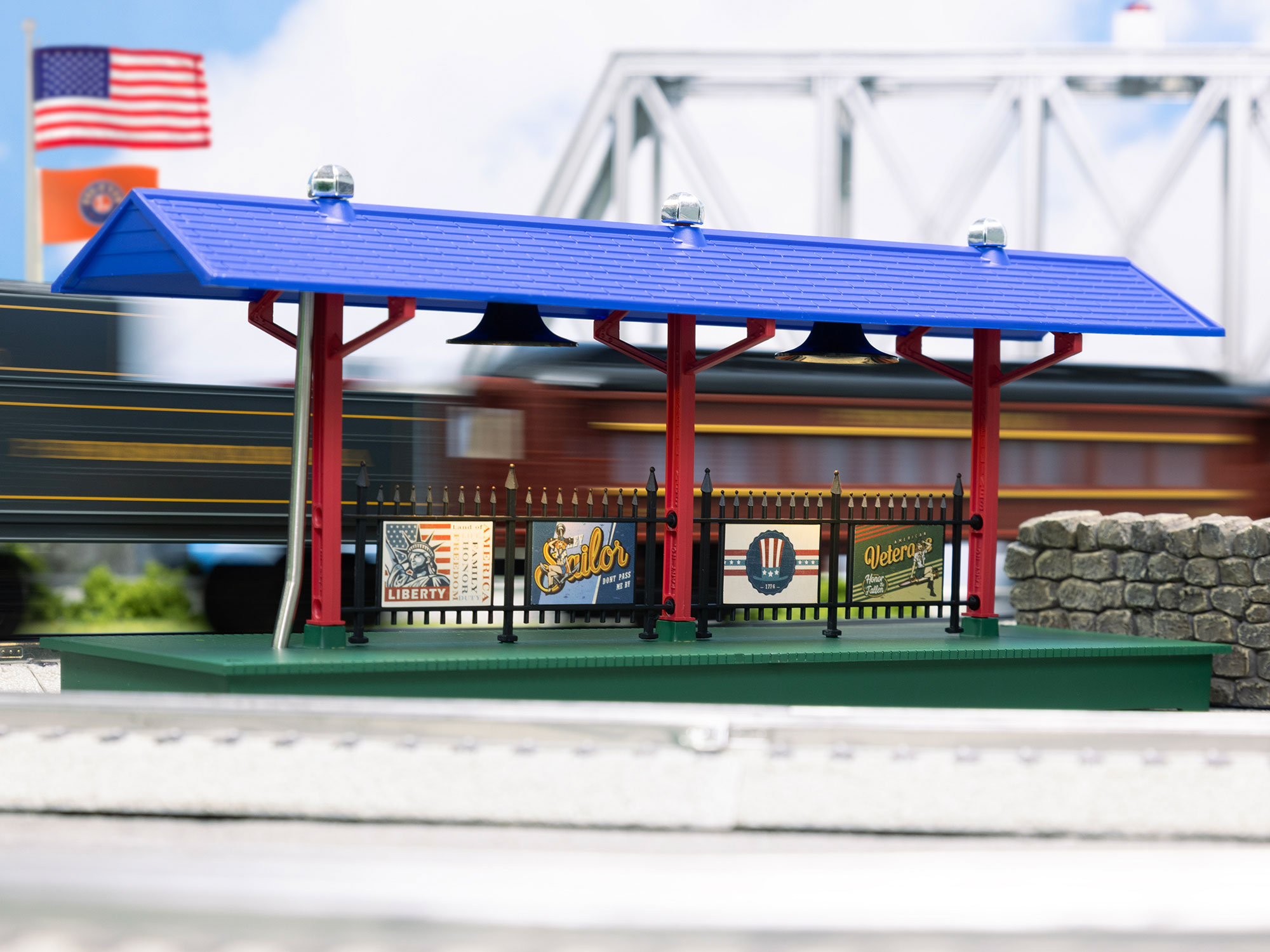 America/WWII Lighted Station Platform