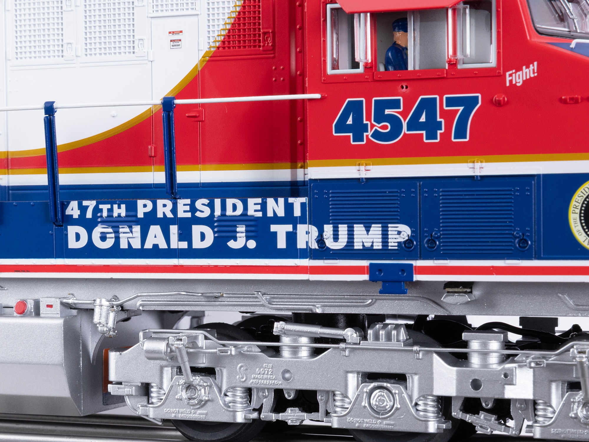President Trump LEGACY ES44 #4547
